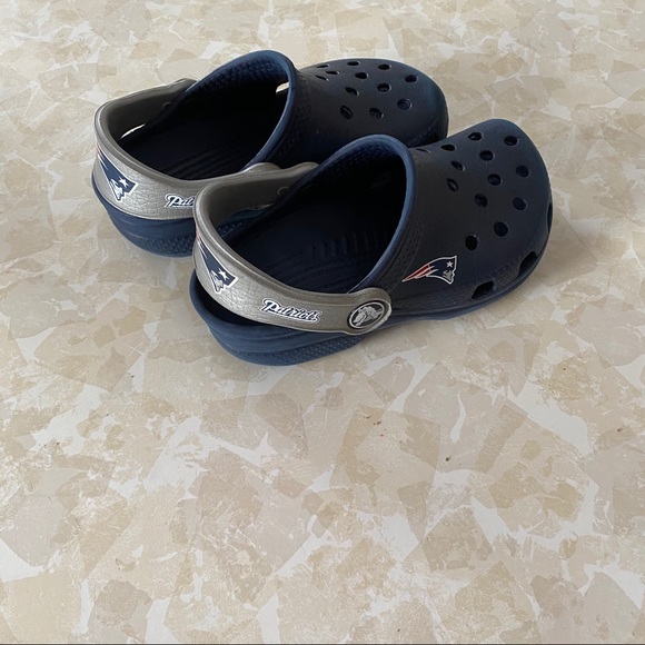 patriots crocs for adults
